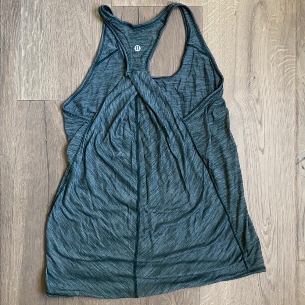 Lululemon workout tank